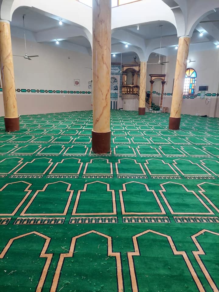 فرش مسجد عباد الرحمن بالبحاروة فى القرنة