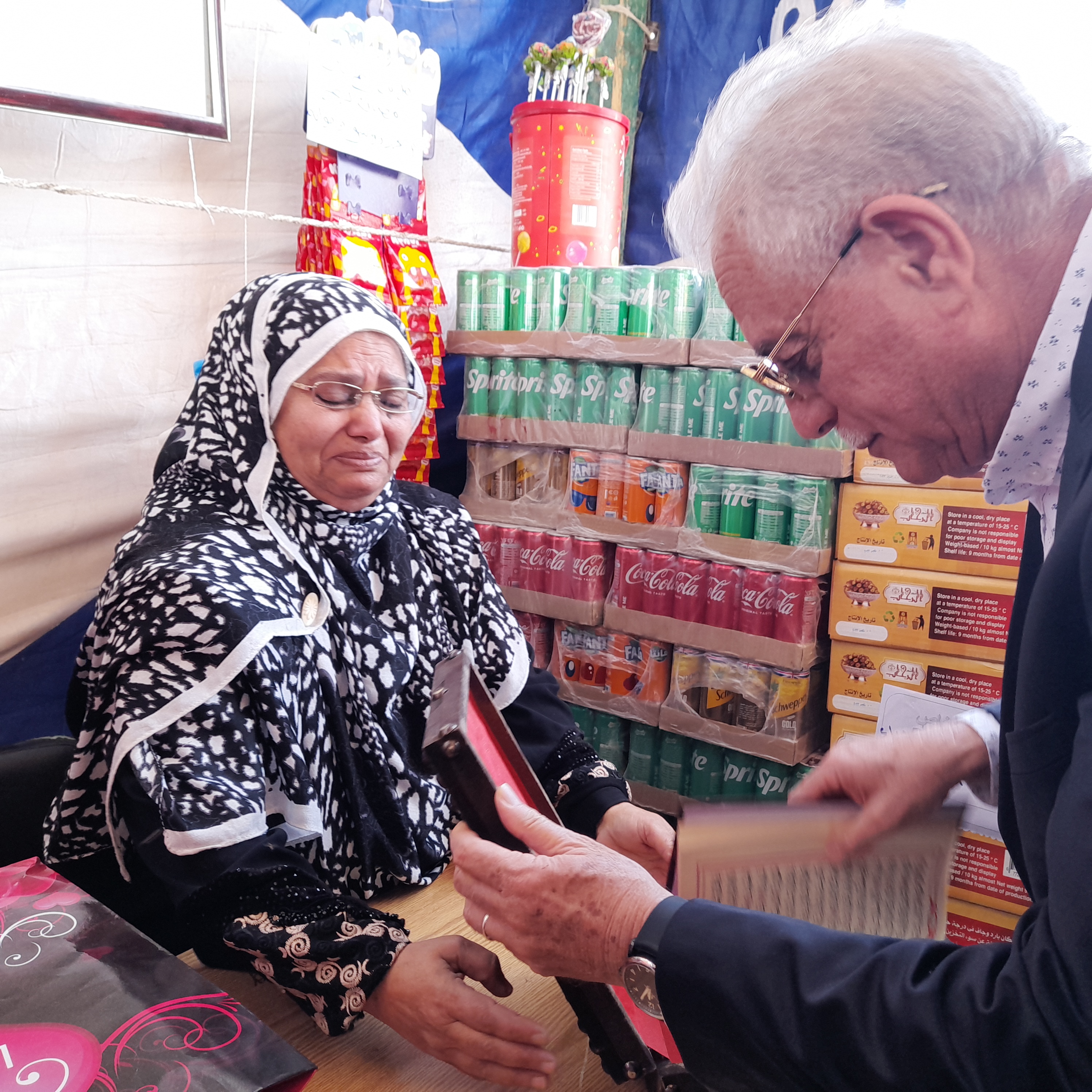 جانب من افتتاح محافظ جنوب سيناء لمعرض أهلا رمضان (3)