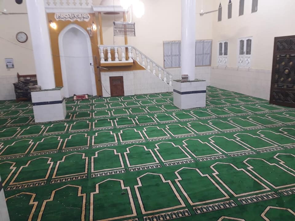 فرش مسجد الصالحين بالقرنه بسجاد المحراب الجديد