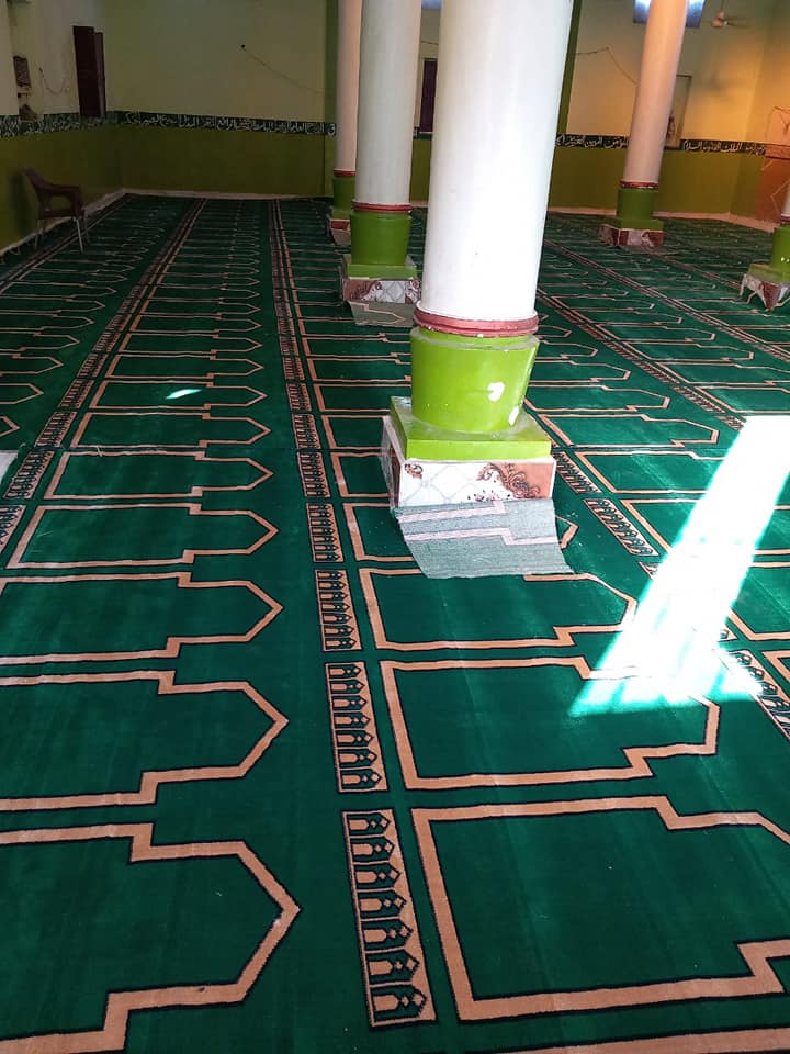 فرش مسجد النور بالزنيقة فى قرية أصفون