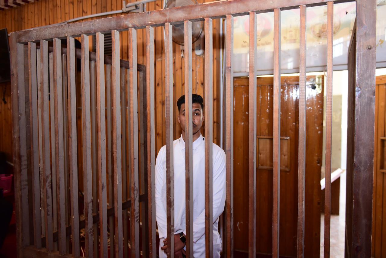 القفص القفص