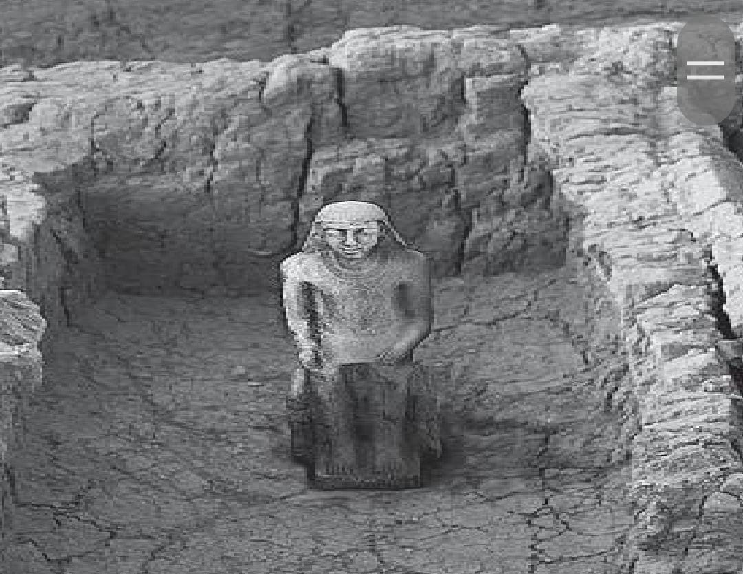 تمثال مدو نفر قبل الترميم