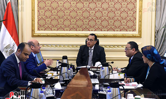 اجتماع الدكتور مصطفى مدبولي، رئيس مجلس الوزراء مع المستشار عمر مروان، وزير العدل (1)