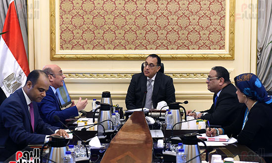 اجتماع الدكتور مصطفى مدبولي، رئيس مجلس الوزراء مع المستشار عمر مروان، وزير العدل (3)