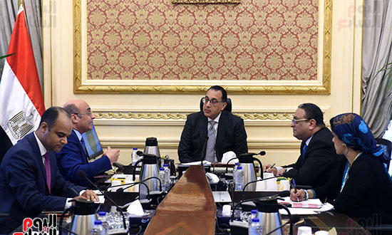 اجتماع الدكتور مصطفى مدبولي، رئيس مجلس الوزراء مع المستشار عمر مروان، وزير العدل (2)