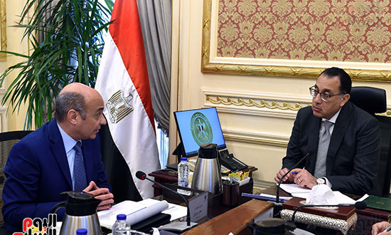 اجتماع الدكتور مصطفى مدبولي، رئيس مجلس الوزراء مع المستشار عمر مروان، وزير العدل (6)