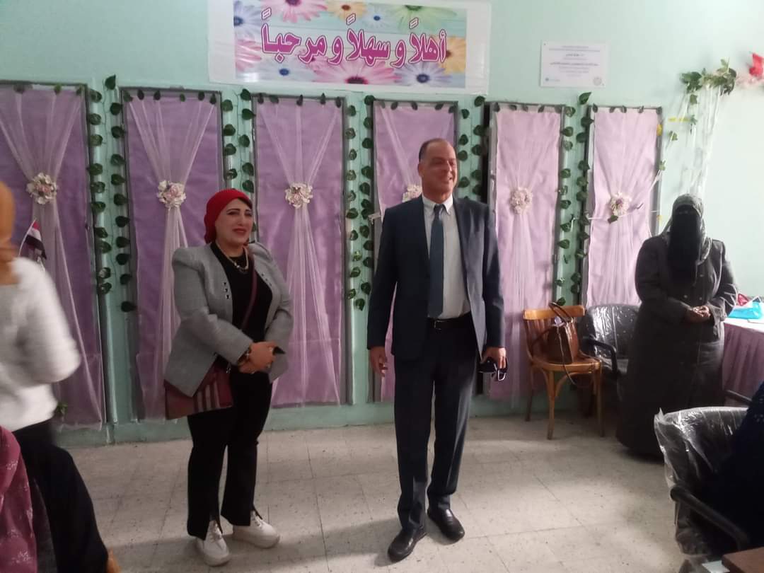  وكيل تعليم الاسماعيلية يتفقد مراكز تدريب المتقدمين  (1)