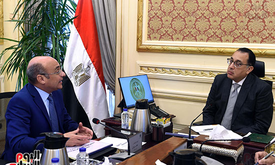 اجتماع الدكتور مصطفى مدبولي، رئيس مجلس الوزراء مع المستشار عمر مروان، وزير العدل (4)