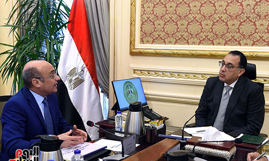 اجتماع الدكتور مصطفى مدبولي، رئيس مجلس الوزراء مع المستشار عمر مروان، وزير العدل (5)