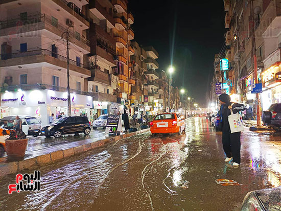 أمطار-وسيول-بشكل-مفاجئ-علي-الإسماعيلية--(9)
