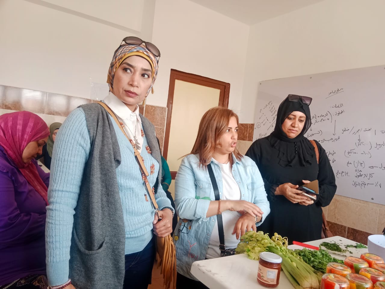 دورات تدريبية بمدرسة بأرمنت وورش عمل حرفية بالأقصر دورات تدريبية بمدرسة بأرمنت وورش عمل حرفية بالأقصر