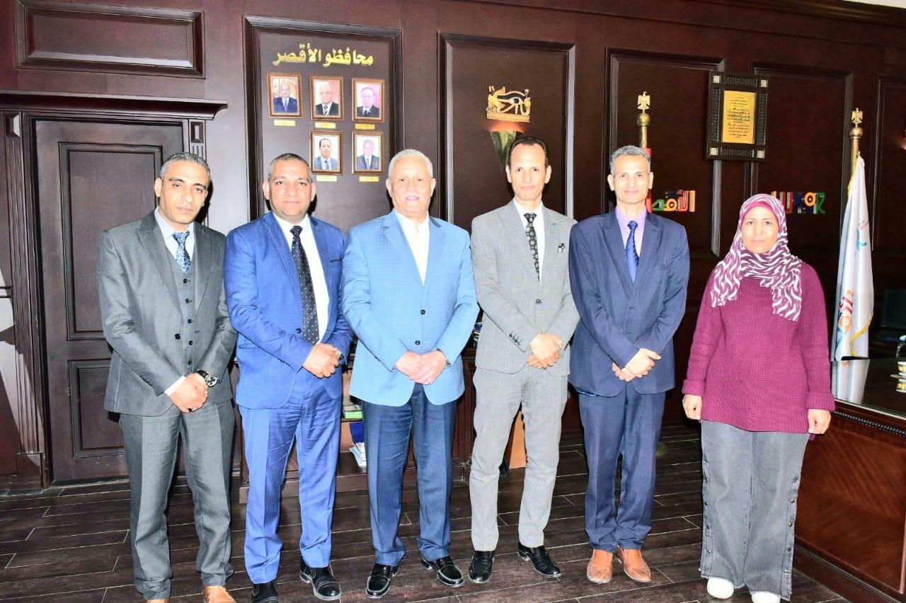 محافظ الأقصر يستقبل وفد وزاتى التنمية المحلية والزراعة محافظ الأقصر يستقبل وفد وزاتى التنمية المحلية والزراعة