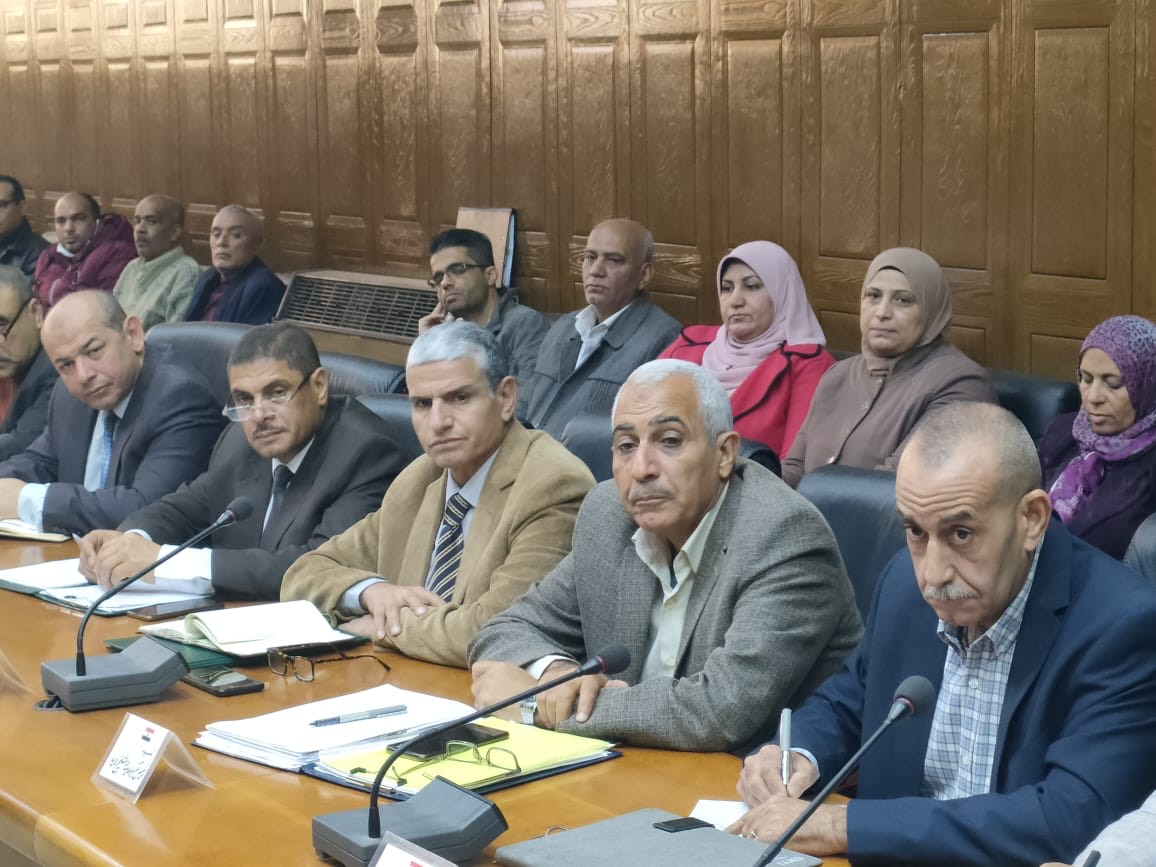 جانب من ندوة وجلسة محافظ شمال سيناء  (1)