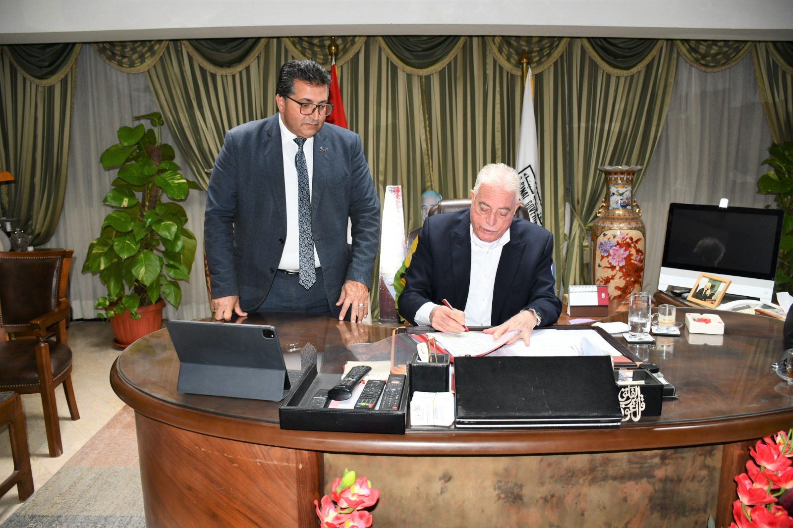 اللواء خالد فوده محافظ جنوب سيناء (2)