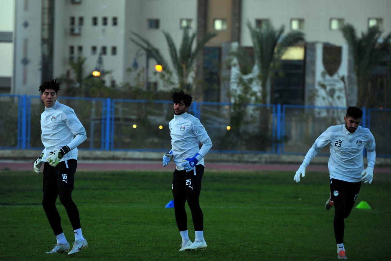 اليوم الأول من معسكر المنتخب الأولمبى (8)