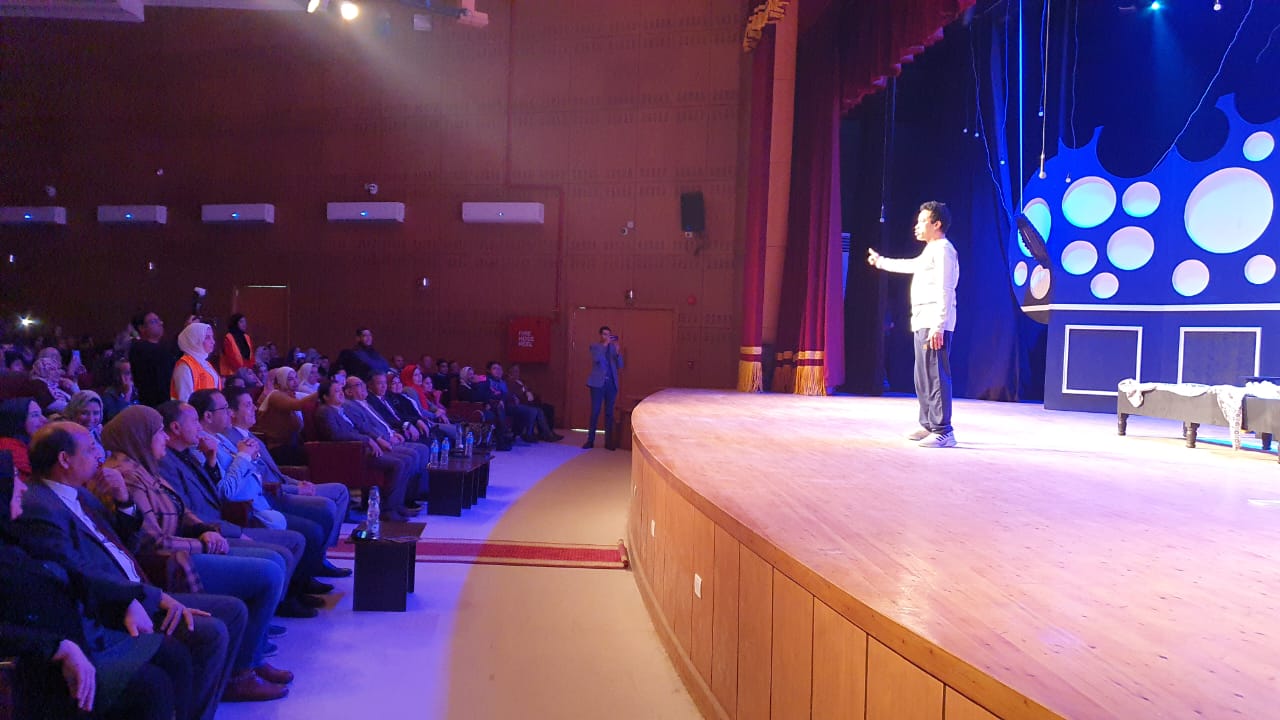  العرض المسرحى أنت أقوى من المخدرات (3)