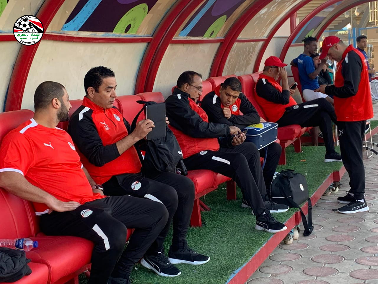 فيتوريا يؤازر المنتخب الأولمبى (5)