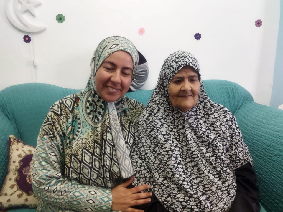 الأم المثالية بنت بورسعيد