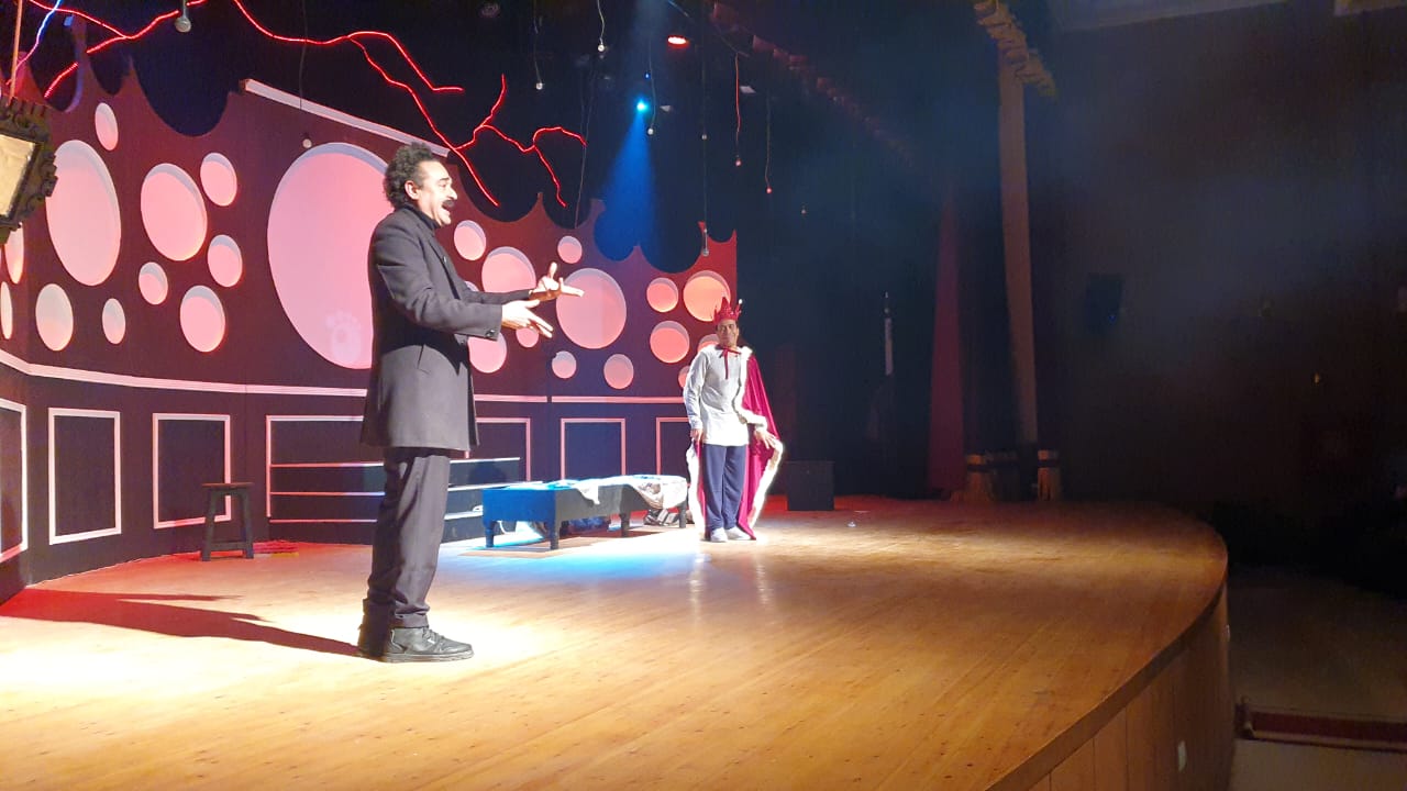  العرض المسرحى أنت أقوى من المخدرات (7)