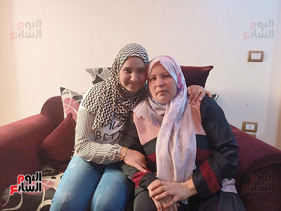 عائلة-الأم-المثالية-البديلة-(2)