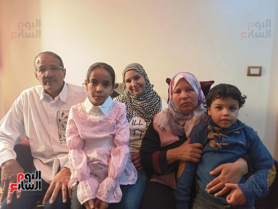 عائلة-الأم-المثالية-البديلة-(1)