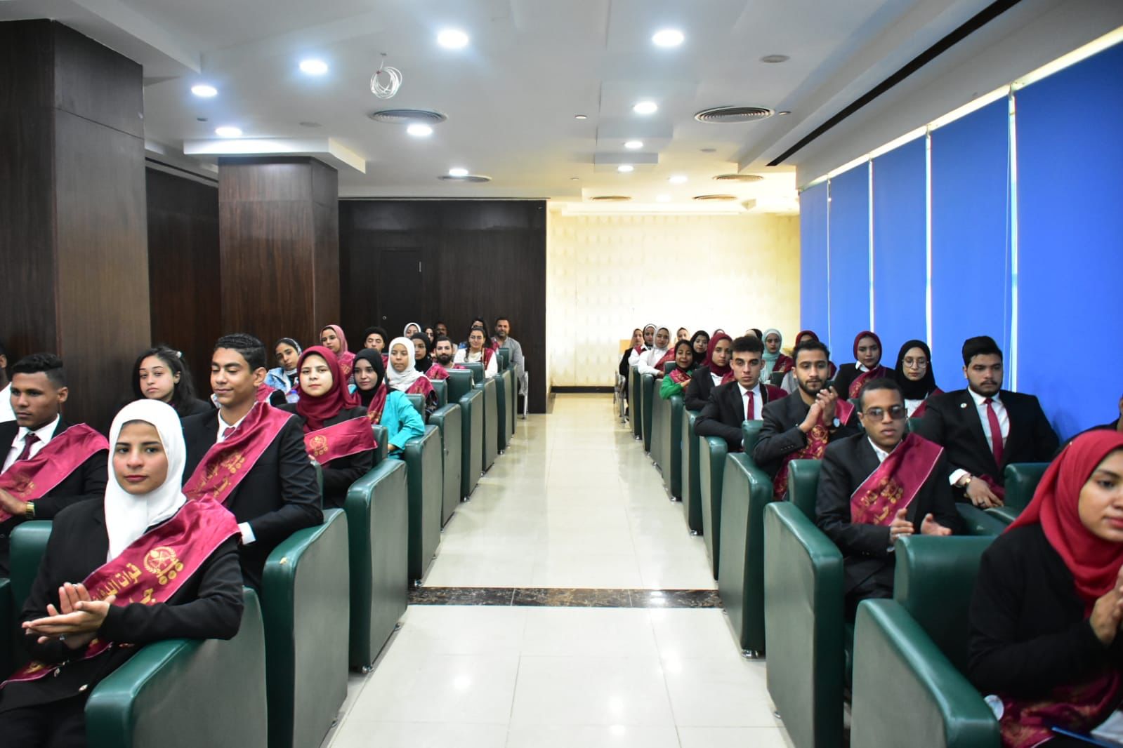 الرعاية الصحية بالأقصر تستقبل وفد من طلاب جامعة الأقصر الرعاية الصحية بالأقصر تستقبل وفد من طلاب جامعة الأقصر