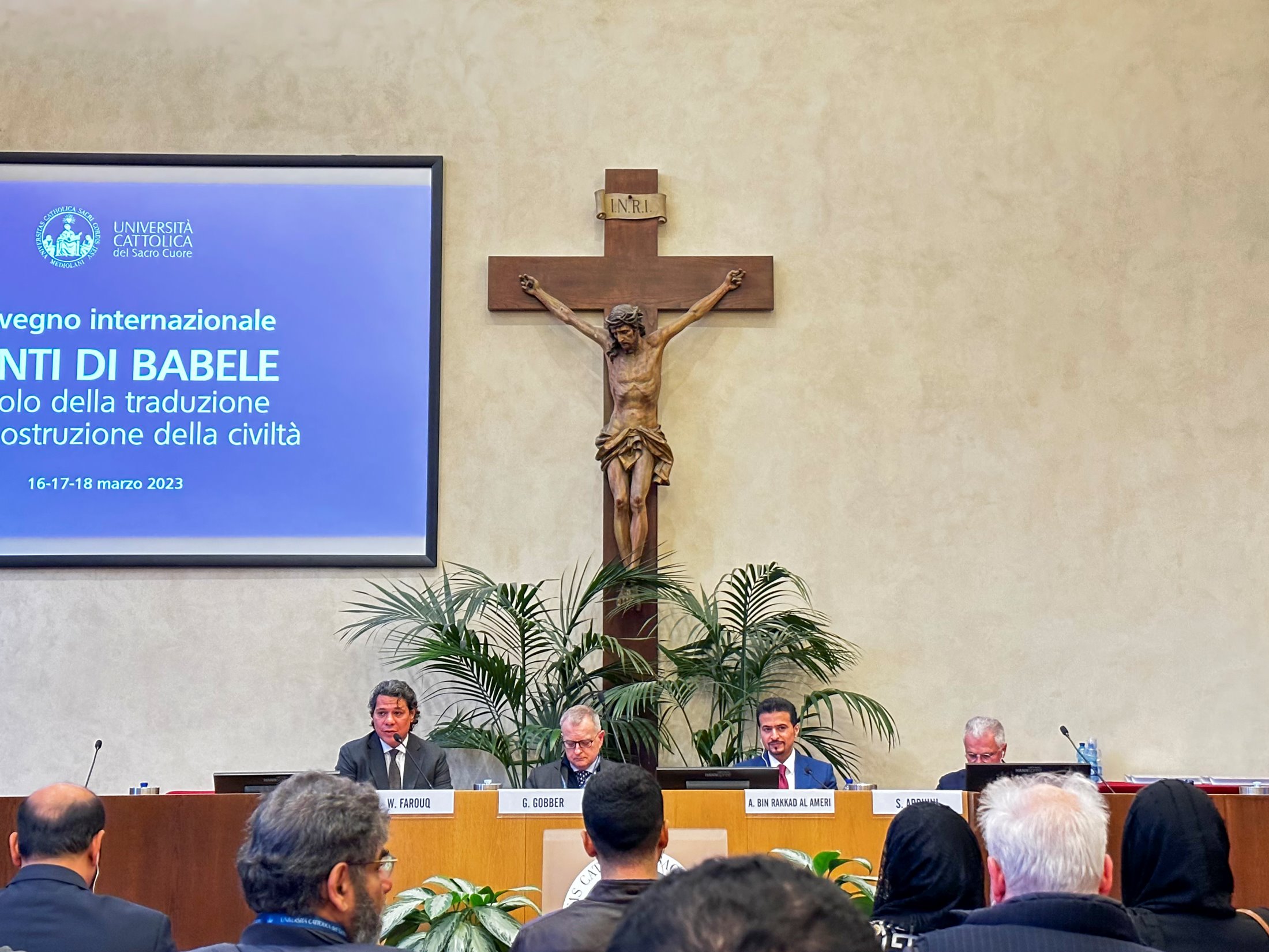 أحمد العامري خلال حفل افتتاح المهرجان الدولي للغة والثقافة العربية (2)