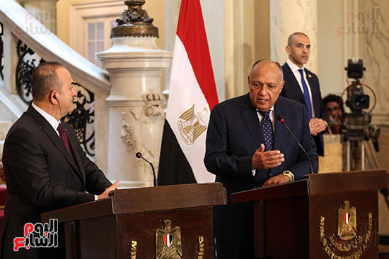 مؤتمر وزير الخارجيه المصري ووزير الخارجيه التركي بالقاهره (5)