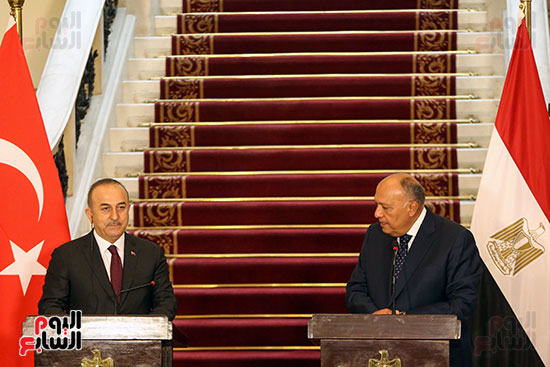 مؤتمر وزير الخارجيه المصري ووزير الخارجيه التركي بالقاهره (8)