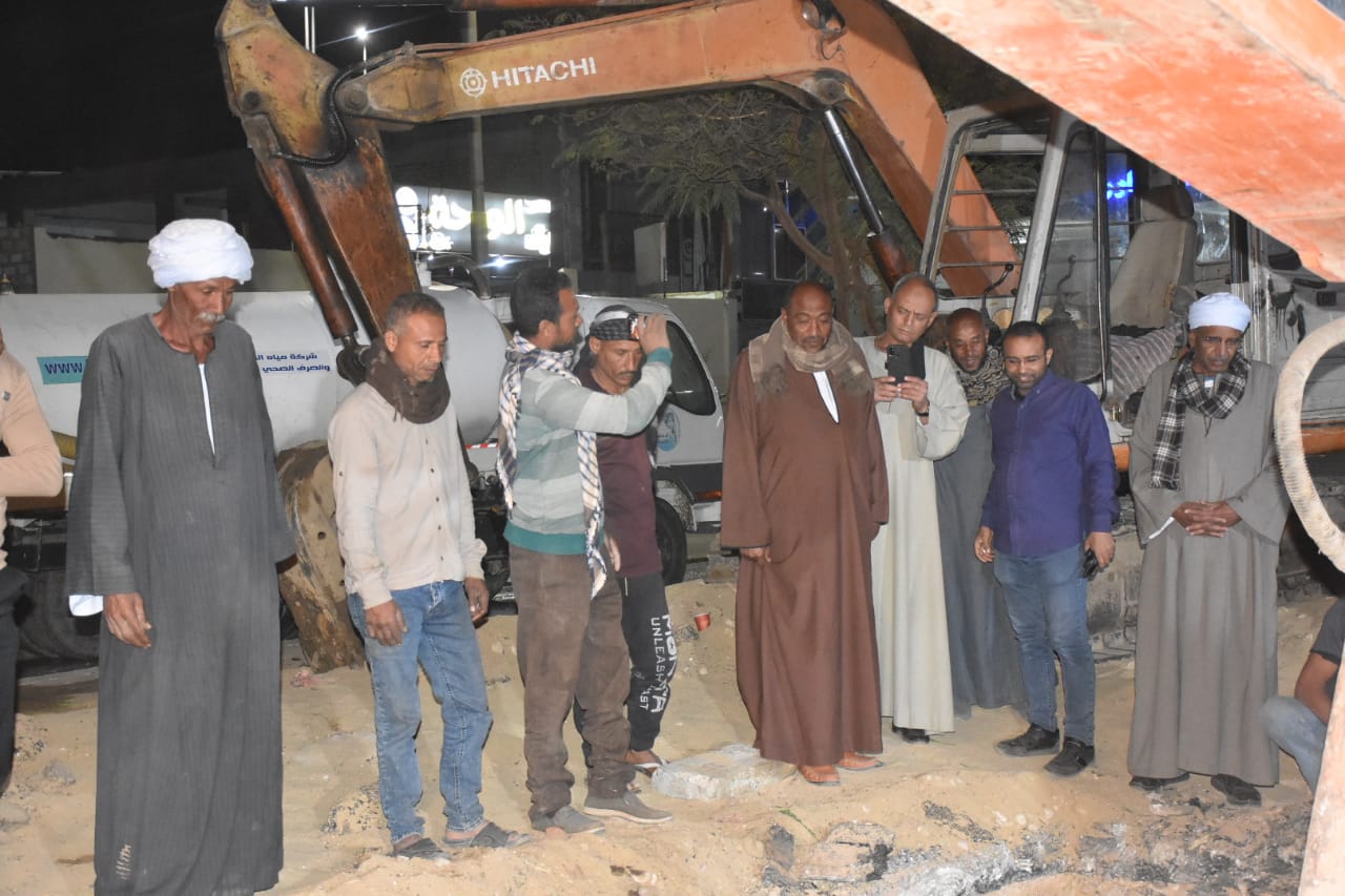 مياه الأقصر تعلن إنتهاء أعمال ربط خط صرف صحى الكرنك مياه الأقصر تعلن إنتهاء أعمال ربط خط صرف صحى الكرنك