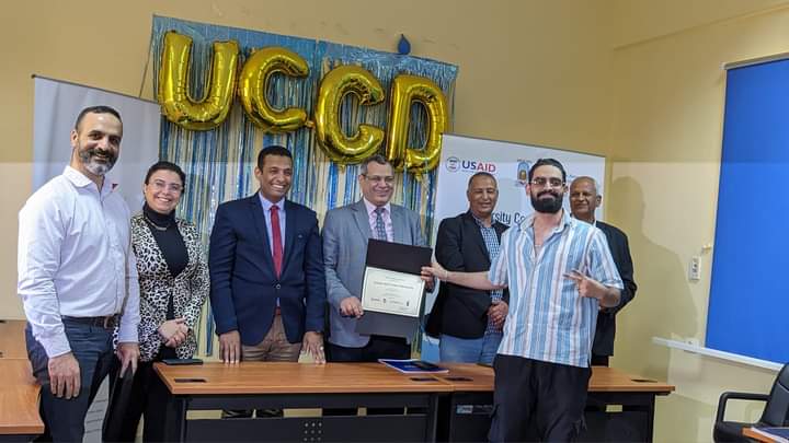 مركز التطوير المهني بجامعة الأقصر يختتم فعاليات دورة للتوظيف مركز التطوير المهني بجامعة الأقصر يختتم فعاليات دورة للتوظيف