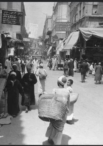 حى-الموسكي-بالقاهرة---مصر---عام-١٩٣٣.