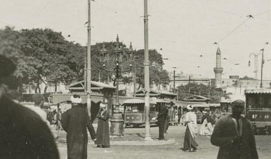 صورة-من-ميدان-العتبة-بالقاهرة-عام-1900م