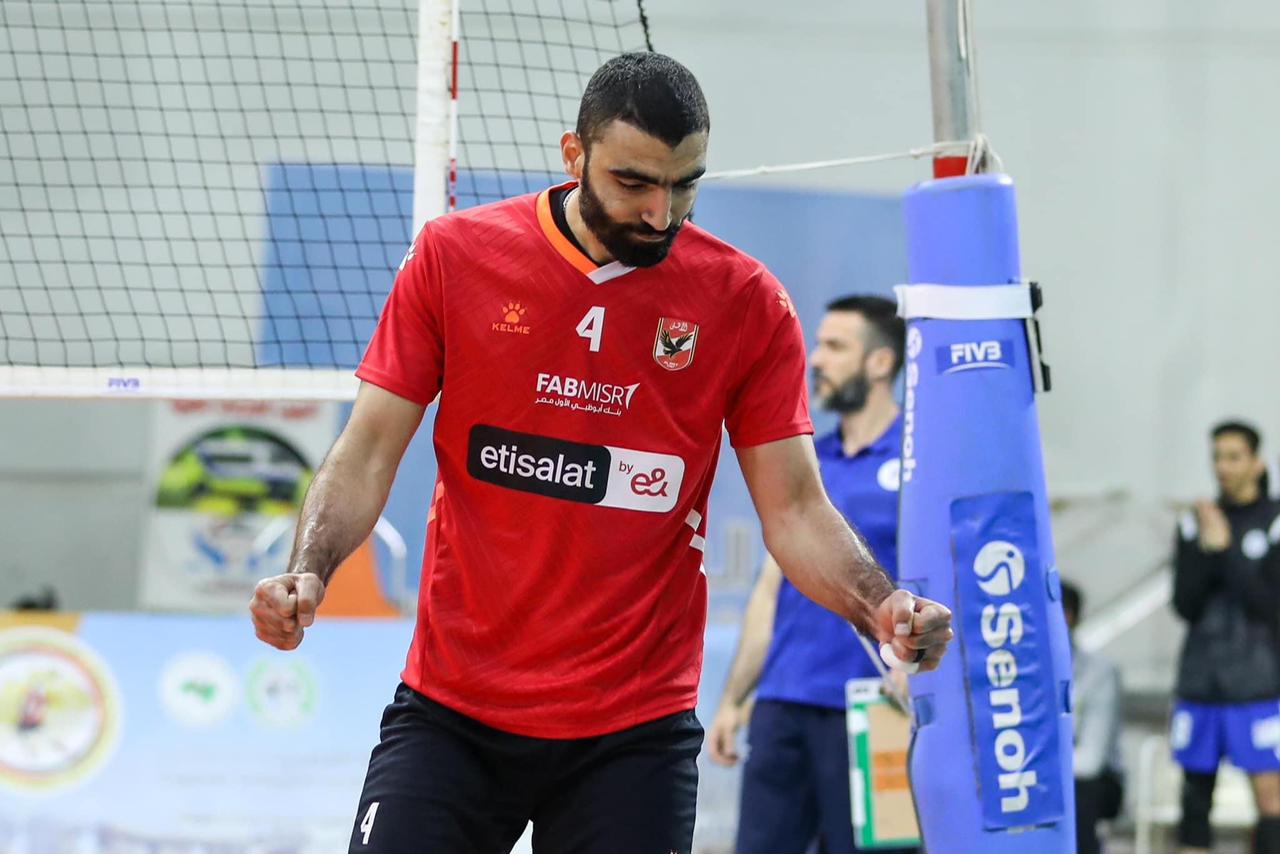 فريق رجال الكرة الطائرة بالنادى الأهلى (3)