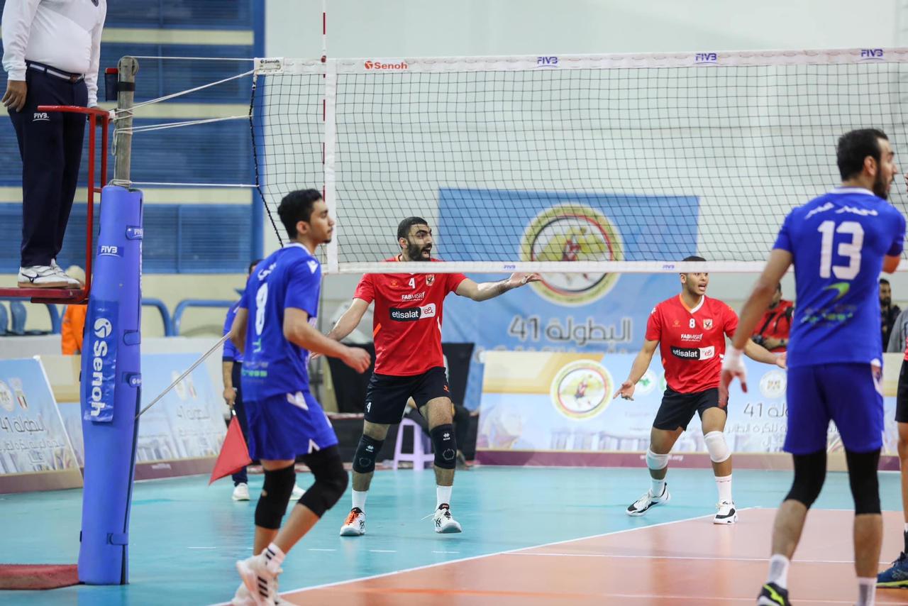 فريق رجال الكرة الطائرة بالنادى الأهلى (4)