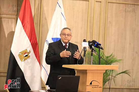 ندوة بعنوان مائة عام على صدور أول دساتير مصر (8)