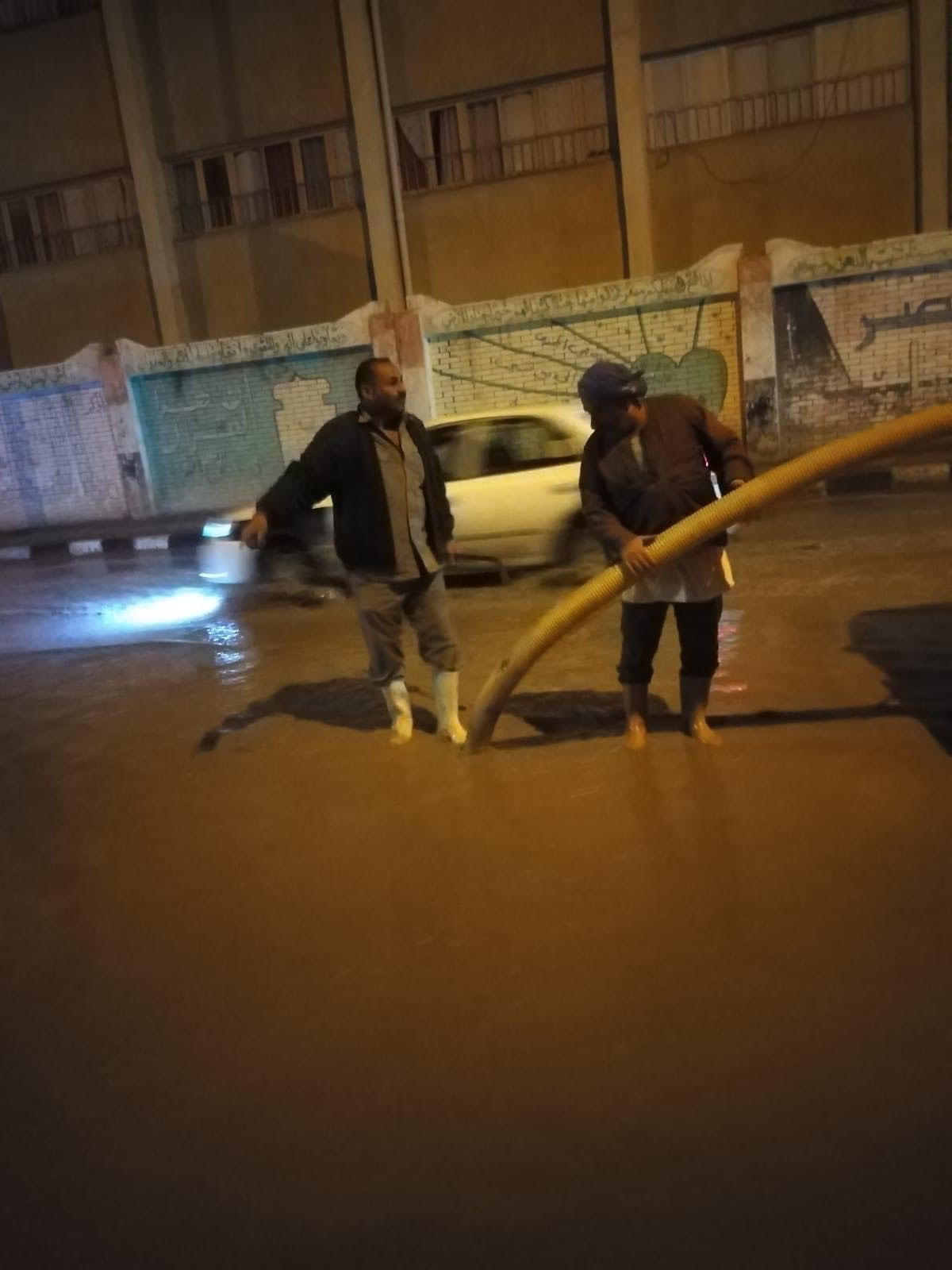 نزح مياه الأمطار من الشوارع  (3)