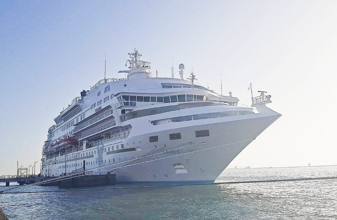 السفينة خلال تواجدها بالرصيف