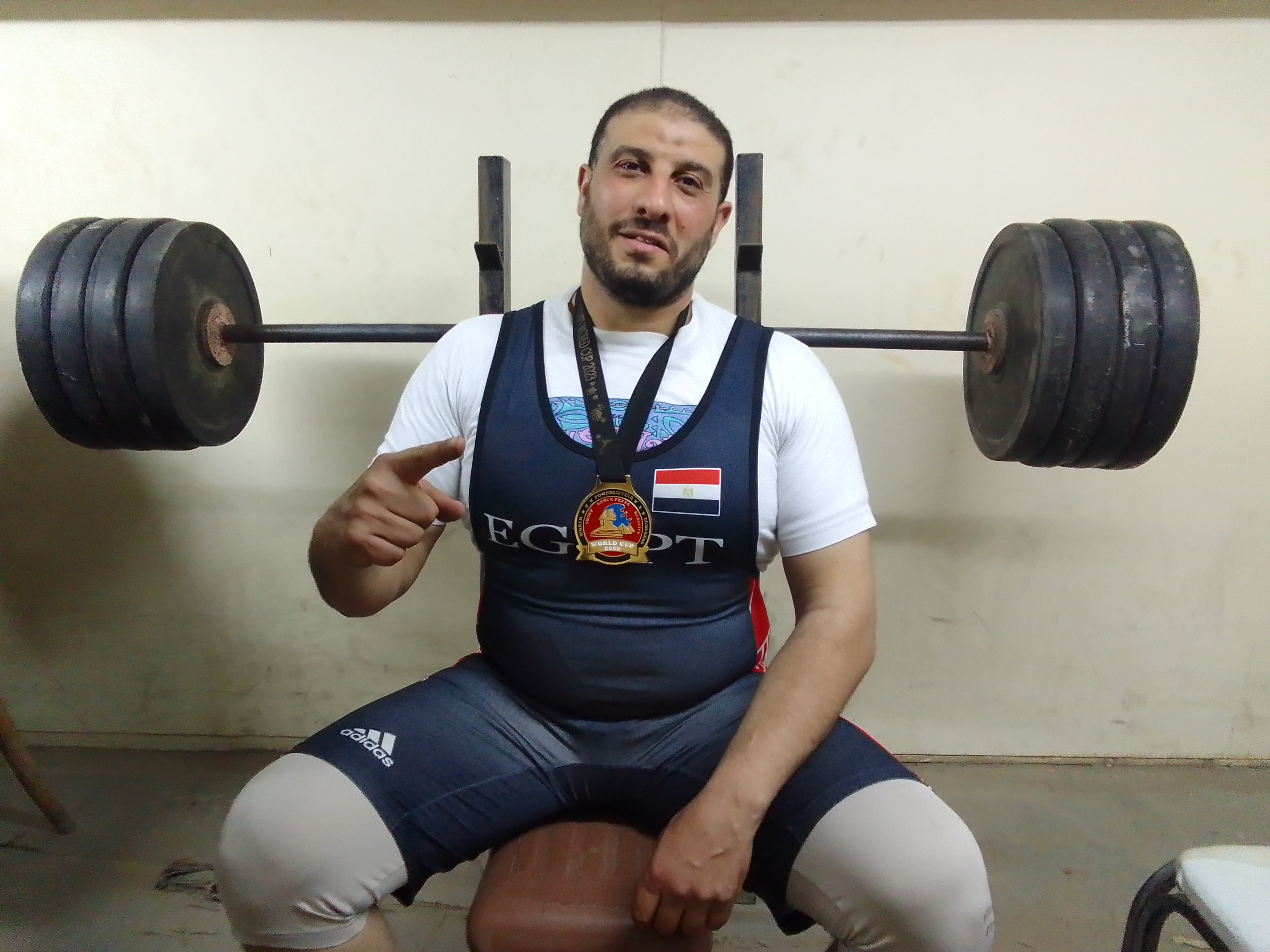 أحمد شقداف بطل العالم فى القوة البدنية (4)