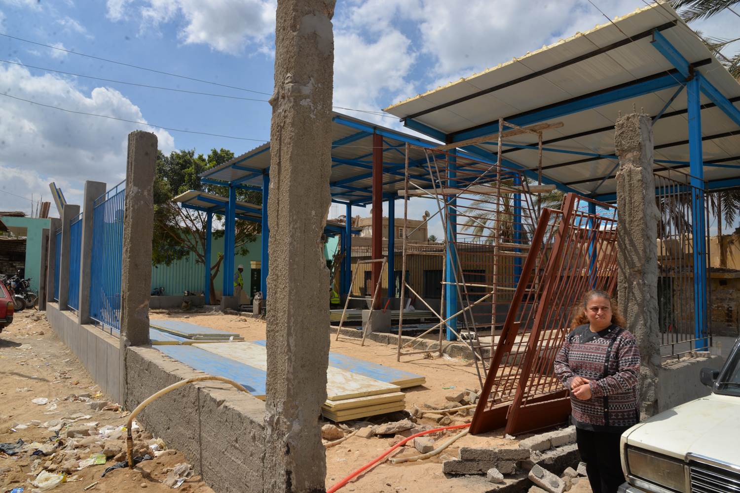 جانب من تفقد محافظ أسيوط لموقف السيارات الجديد (2)