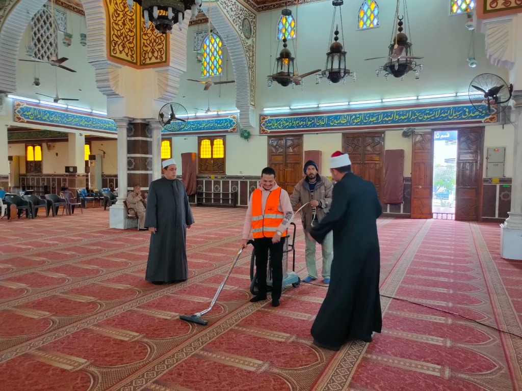 حملة نظافة المساجد استعدادا لشهر رمضان بالاسماعيلية (13)