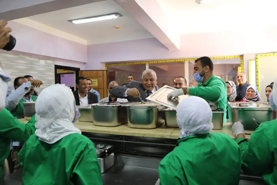 مبادرة الإطعام الخيرى للطلاب المغتربين بمحافظة الوادى الجديد (3)