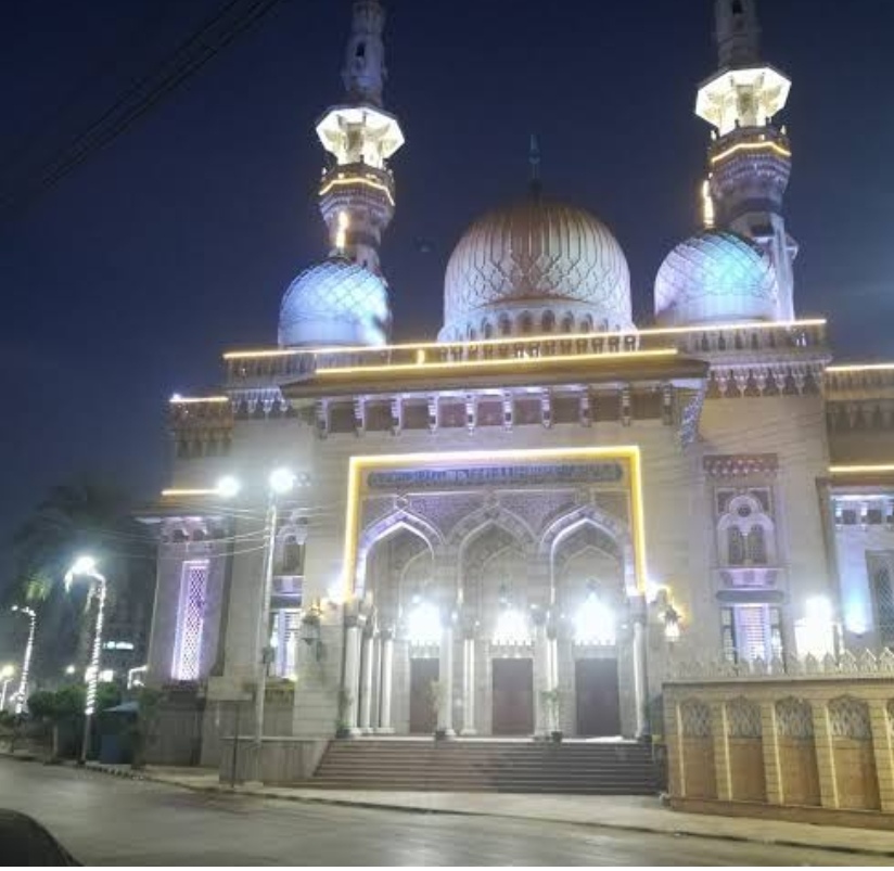 صورة لمدخل مسجد النصر
