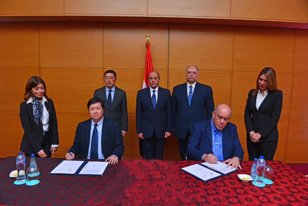 توقيع مذكرة تفاهم  بين ميناء القاهرة الجوى وشركة شانجى الدولية للمطارات.