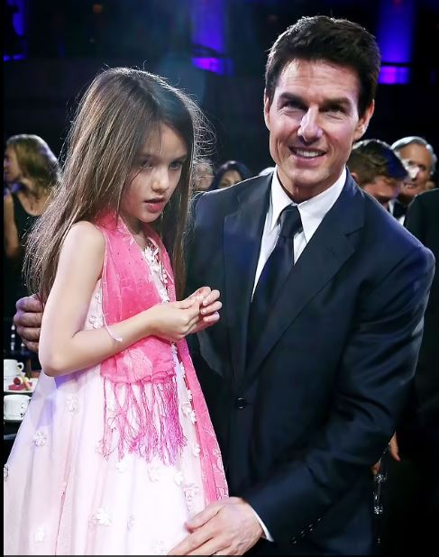 توم كروز وابنته