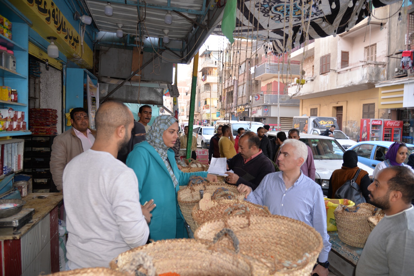 حملة تموينية لضبط ومراقبة الأسواق والأسعار بمدينة الإسماعيلية (1)