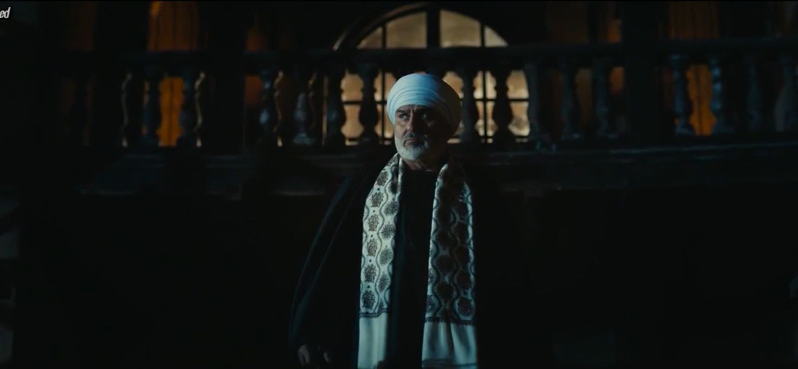 مسلسل عملة نادرة الحلقة 5  كمال أبو رية يتفاجأ بوجود نيللي كريم في منزله (1)