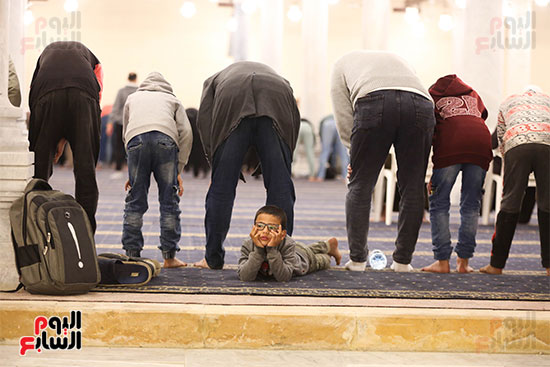 الأطفال فى المسجد