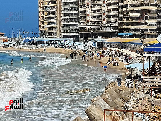 البعض-اتجه-للبحر-و-الشواطئ