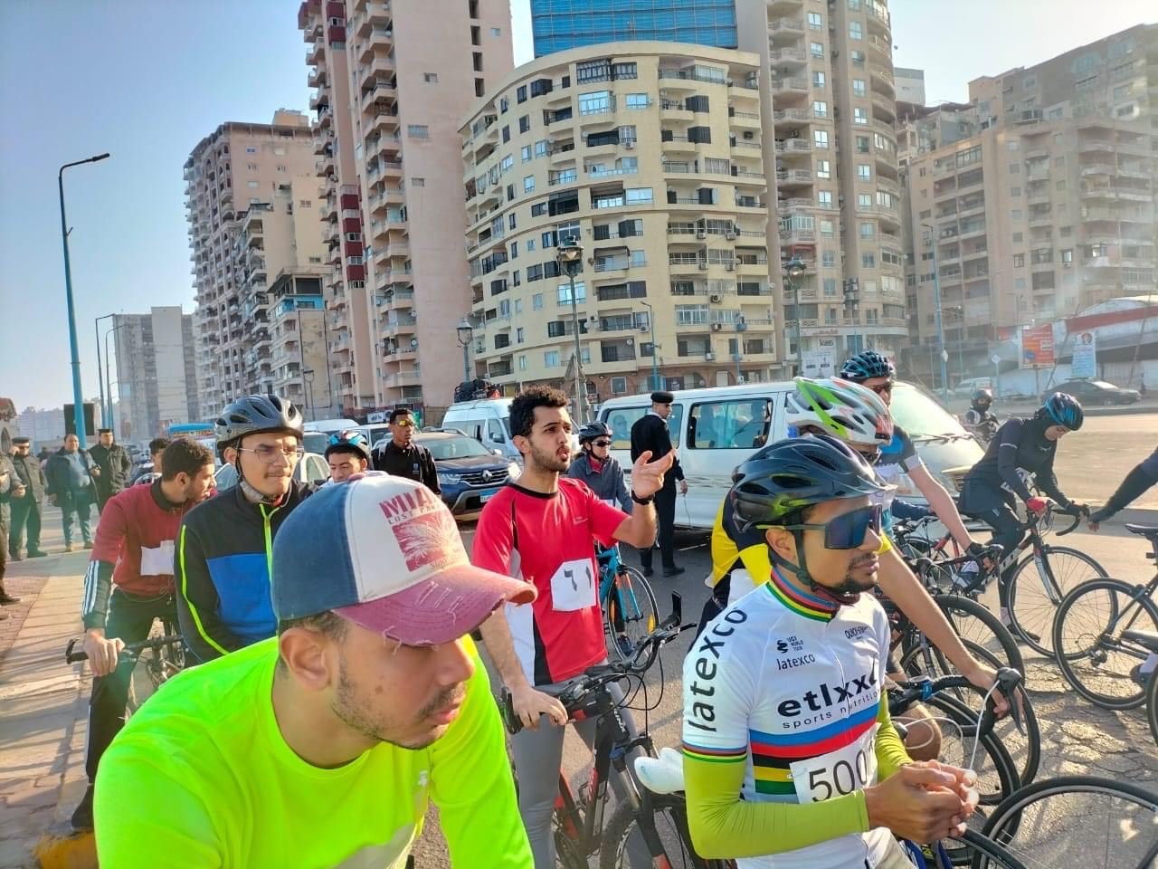 جانب من المنافسة (1)